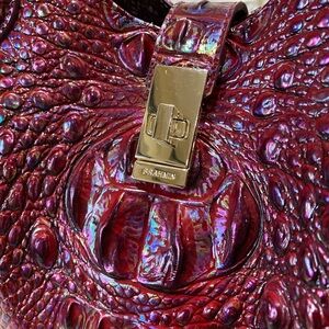 LOVELY IRIDESCENT SANGRIA CELIA BRAHMIN SHOULDER BAG